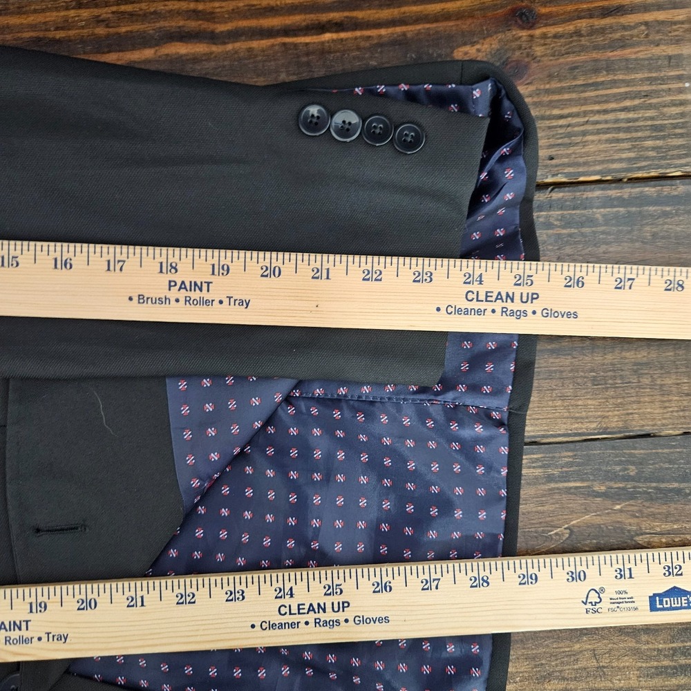 Izod Men's Sport Coat Blazer Two Button Solid Black Polyester Blend Size 44S - Picture 5 of 13